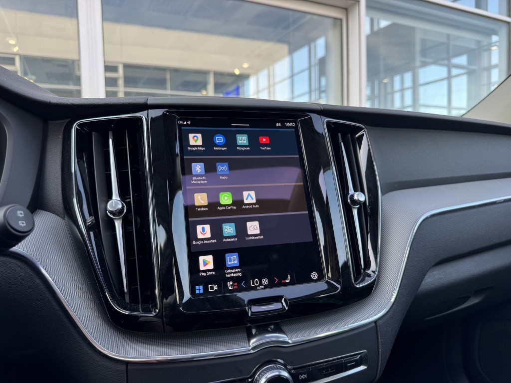 Volvo XC60 t6 398pk recharge plus dark| panodak| adap.cruise| trekhaak| 360