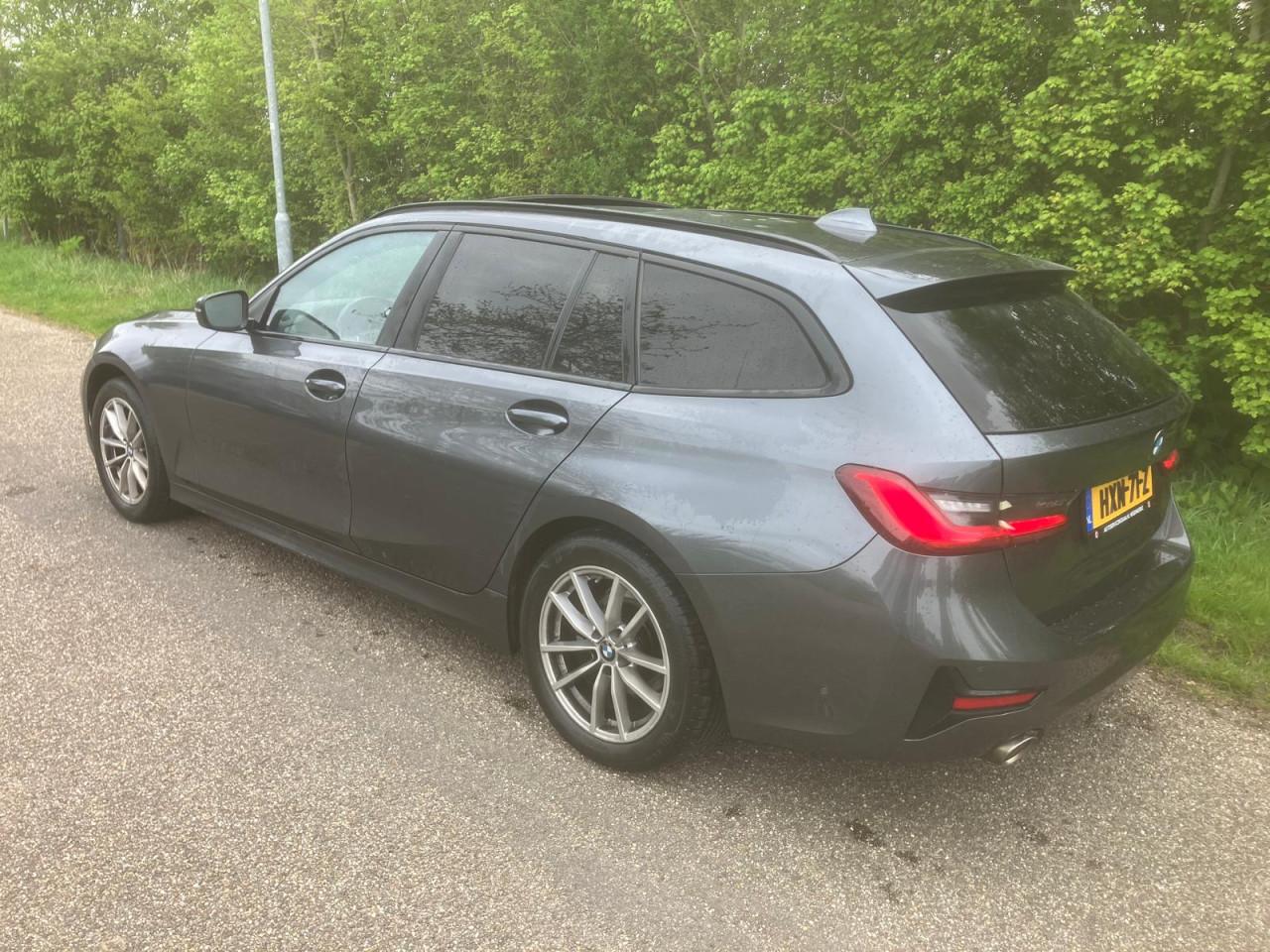 BMW 318i High Executive Automaat