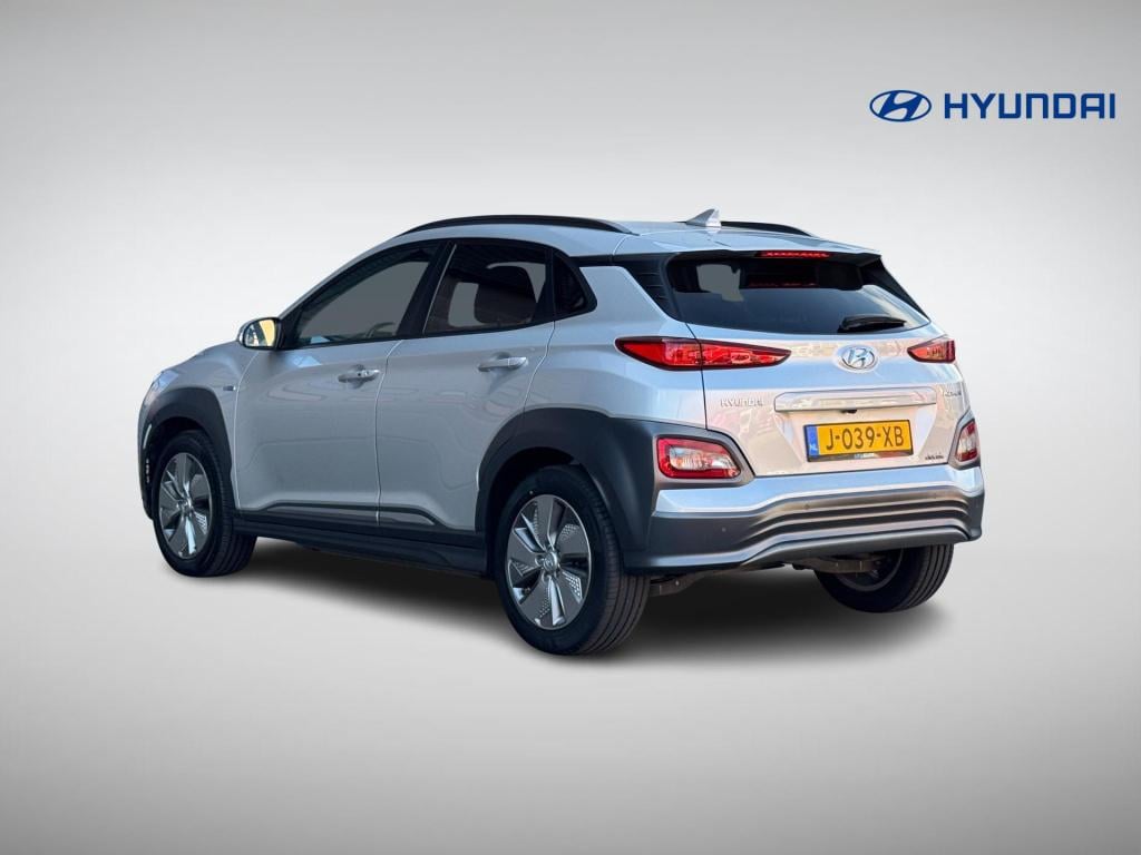 Hyundai Kona ev fashion 64 kwh 3-fase lader, soh 96%!