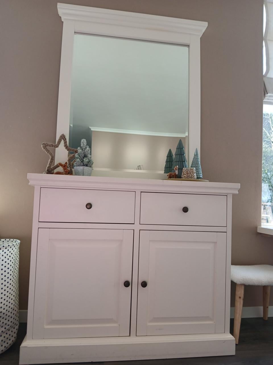 Leuk Dressoir + losse spiegel 102cm breed