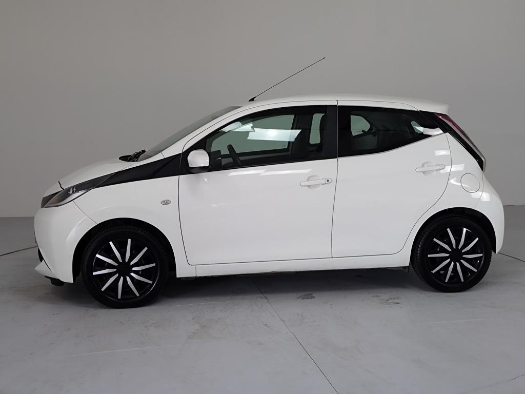 Toyota Aygo 1.0 vvt-i x-play|afneembare trekhaak|cruise control