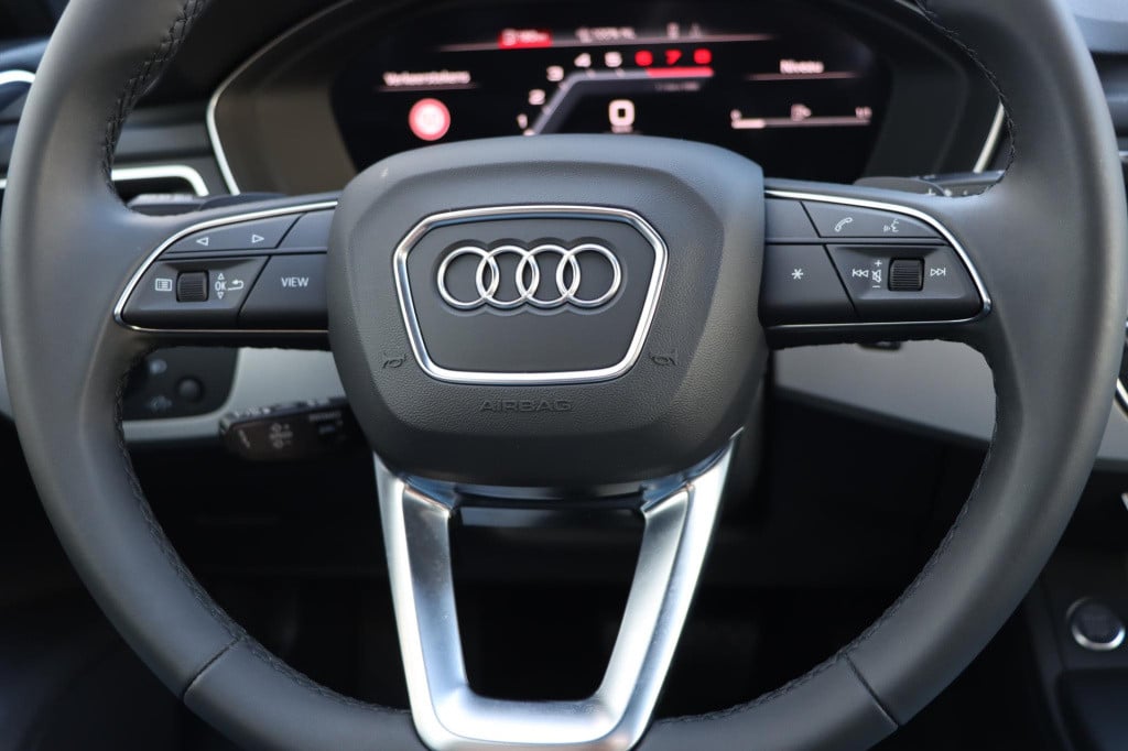 Audi A4 avant 35 tfsi s edition