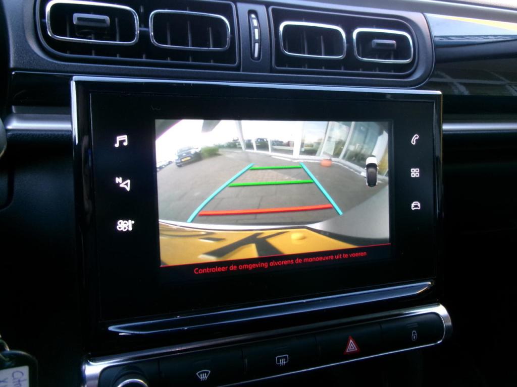 Citroen C3 1.2 cruise contr., navi, camera, dealer onh.