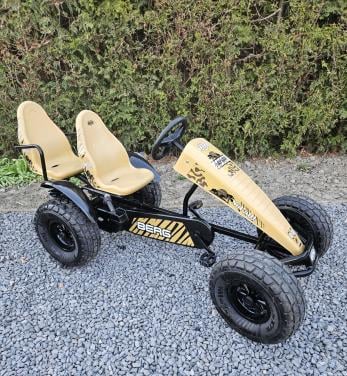 Mooie Berg SAFARI Skelter Met versnellingen