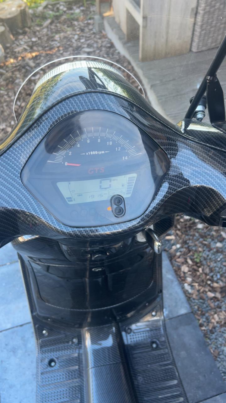 Toscana GTS scooter