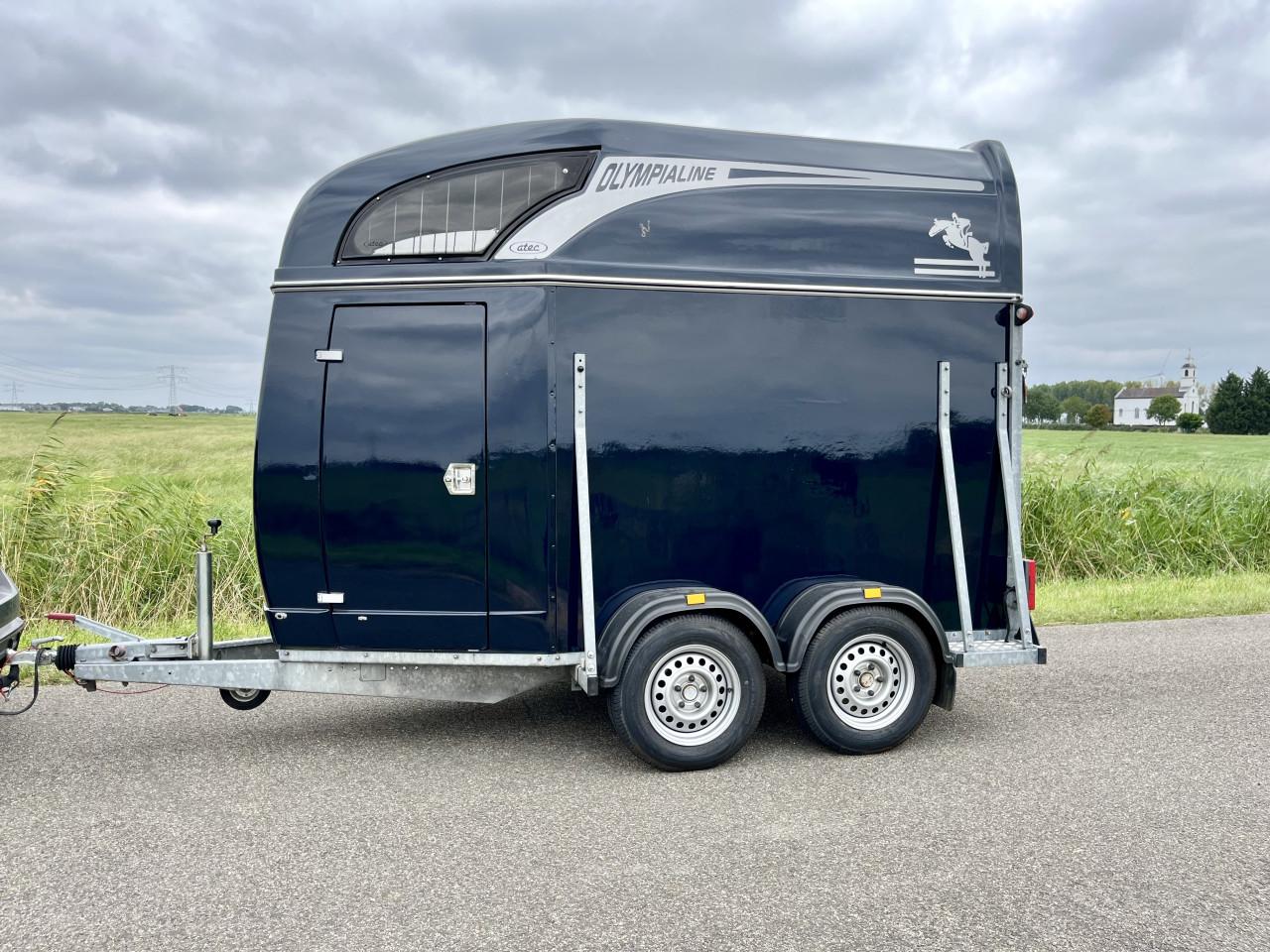 Polyester 1,5 paards Atec Olympialine met alubicomp bodem