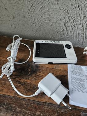 Luvion babyfoon met camera en monitor terugspreekfunctie