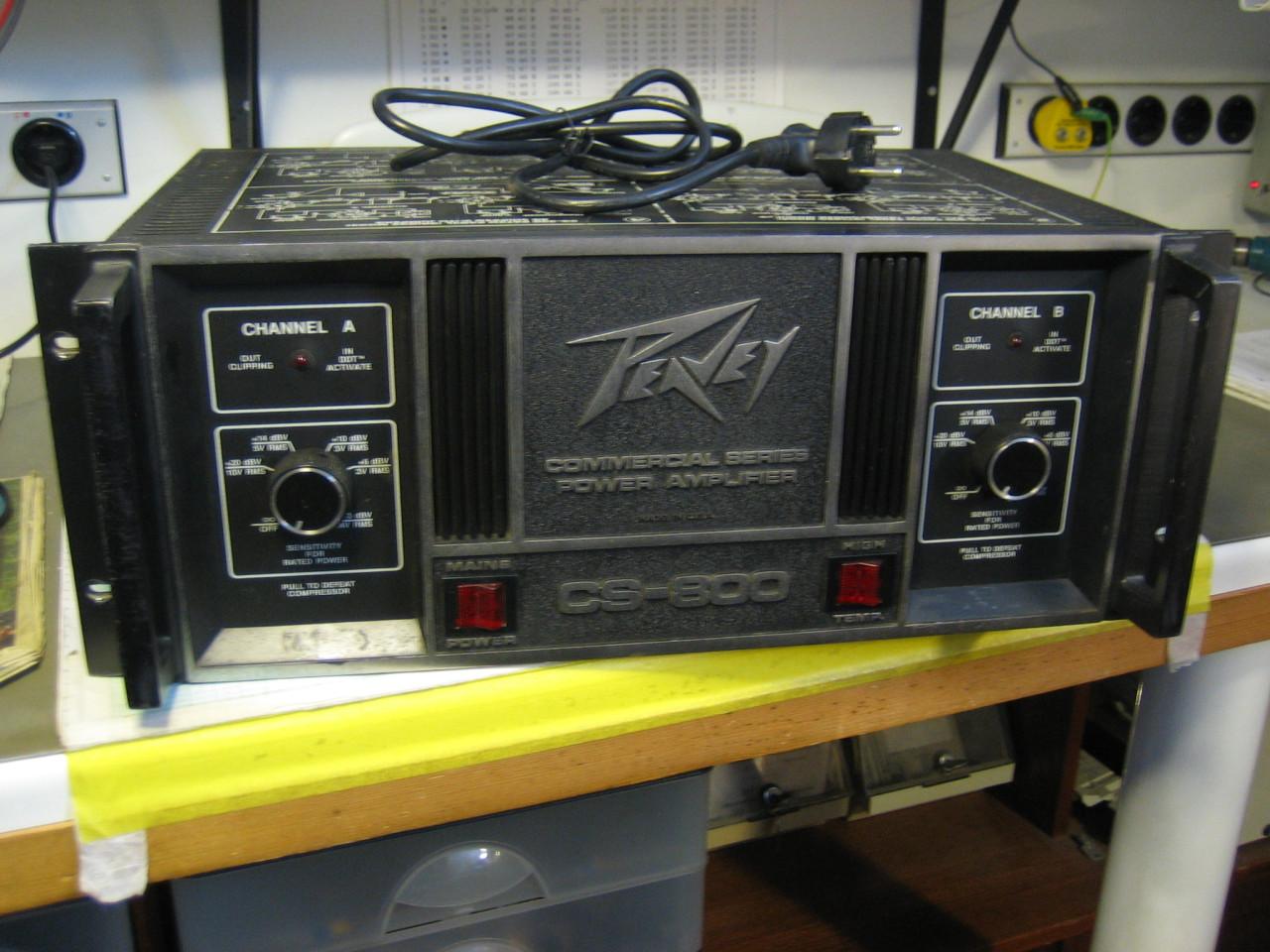 Peavey CS-800 Eindversterkers (2 stuks)