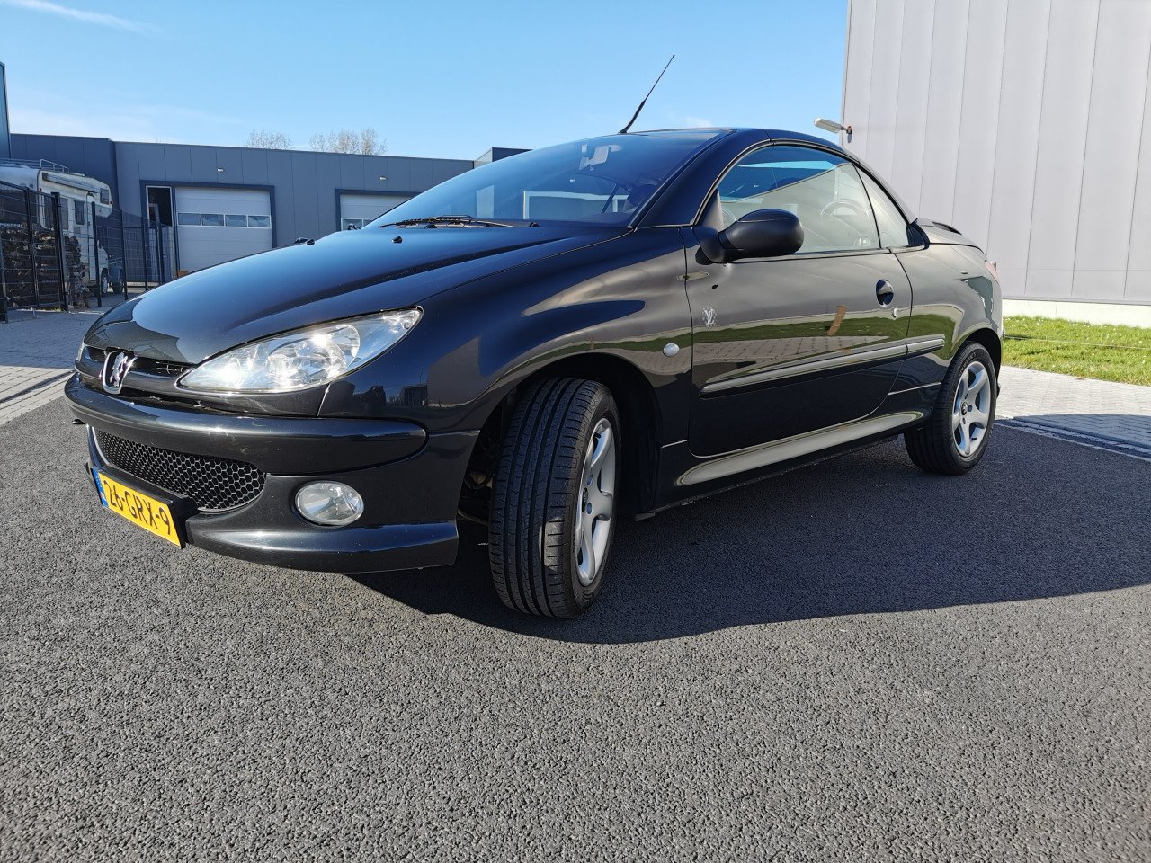 PEUGEOT 206 CABRIOLET UIT 2004