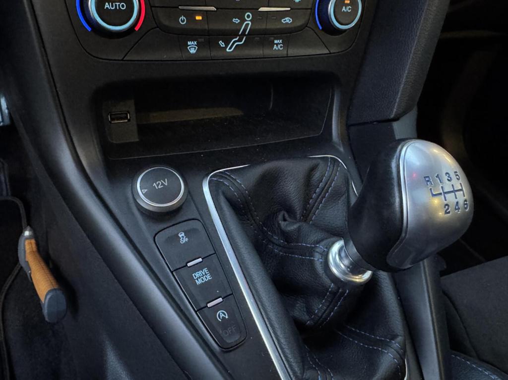 Ford Focus 2.3 rs orig nl schaalstoelen "clubsport"