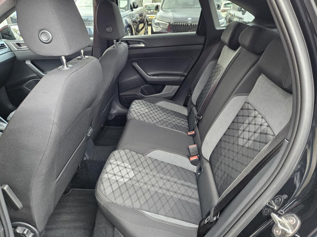 Volkswagen Taigo 1.5 tsi dsg r-line | acc | camera | carplay