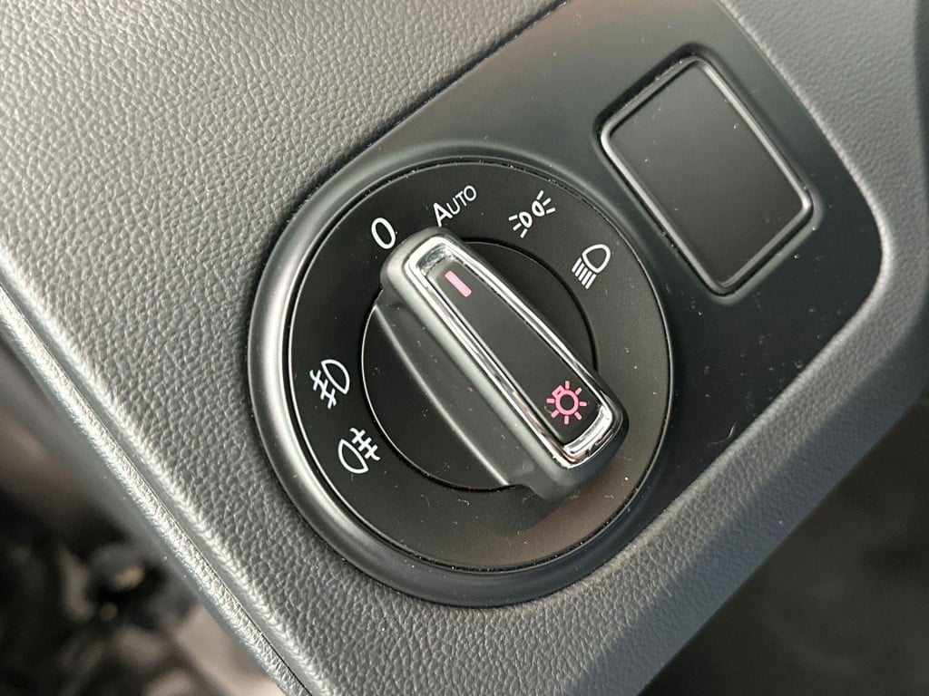 Seat Ibiza 1.0 ecotsi fr | apple carplay | trekhaak | parkeersensoren | 17'