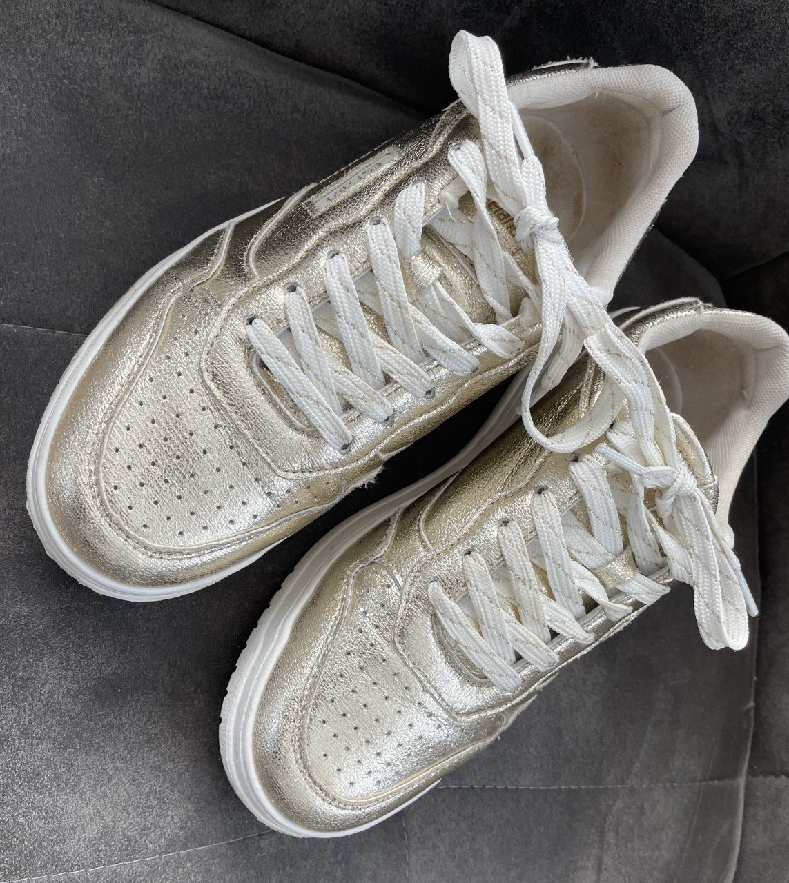 Te koop dames sneakers