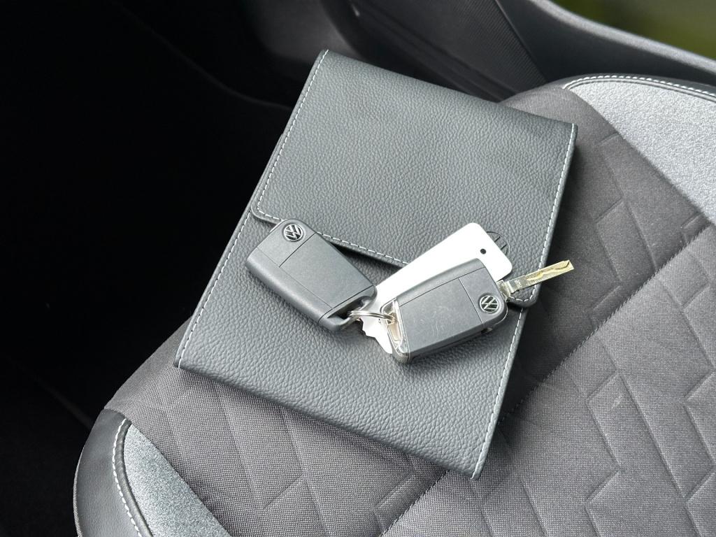 Volkswagen Touran 1.5 tsi 150pk dsg goal 7-persoons | trekhaak | dode hoek 