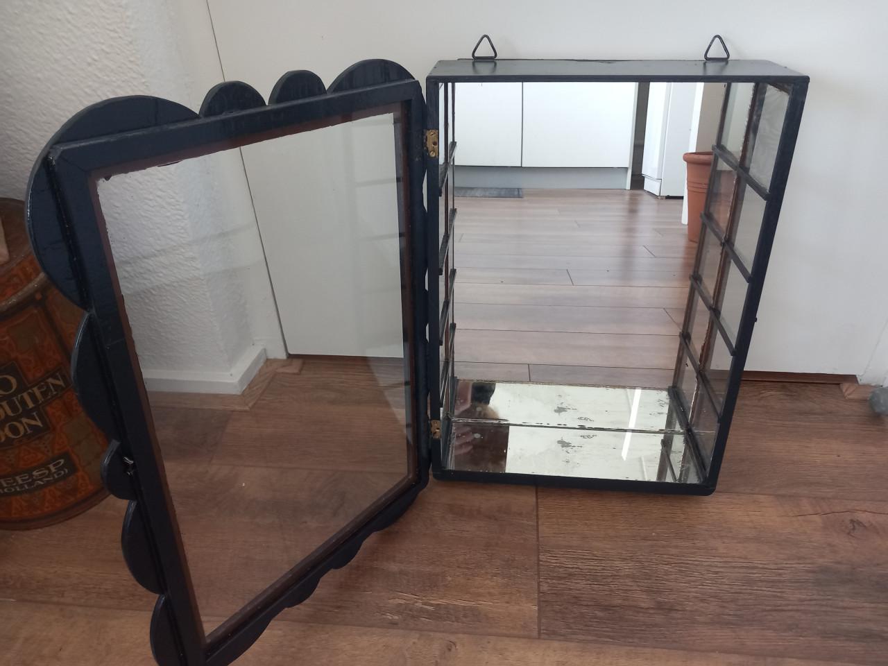 Vitrine kastje