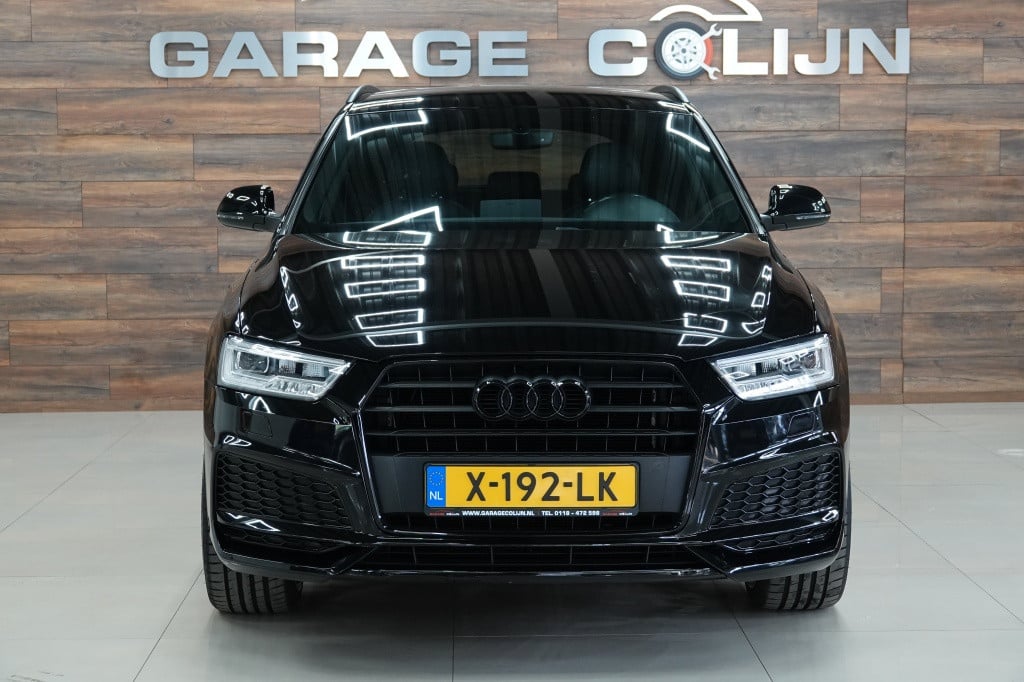 Audi Q3 s-line | drive select | bose | pdc |