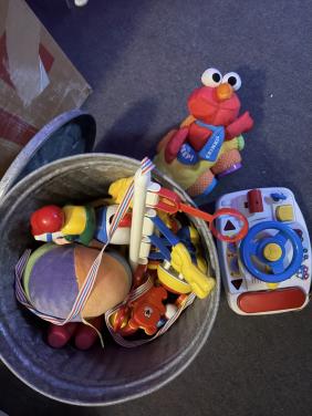 Baby speelgoed en boxkleed