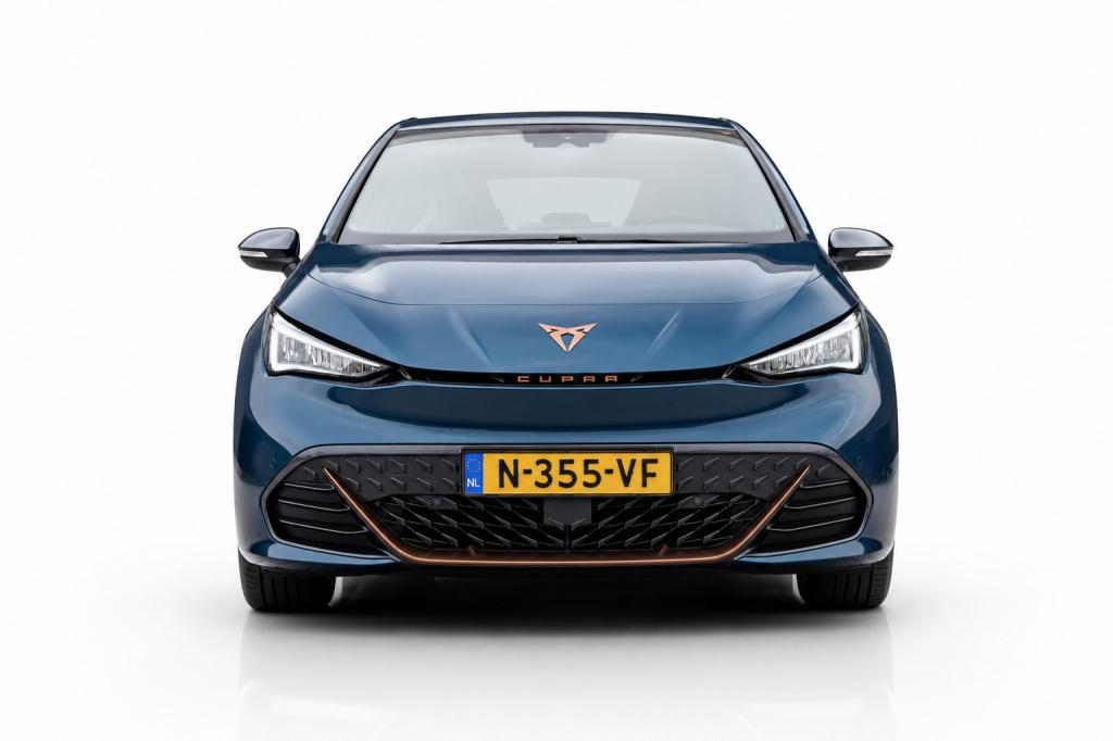 Cupra Born business one 62 kwh soh 91,6% | camera | acc | sfeerverlichting 