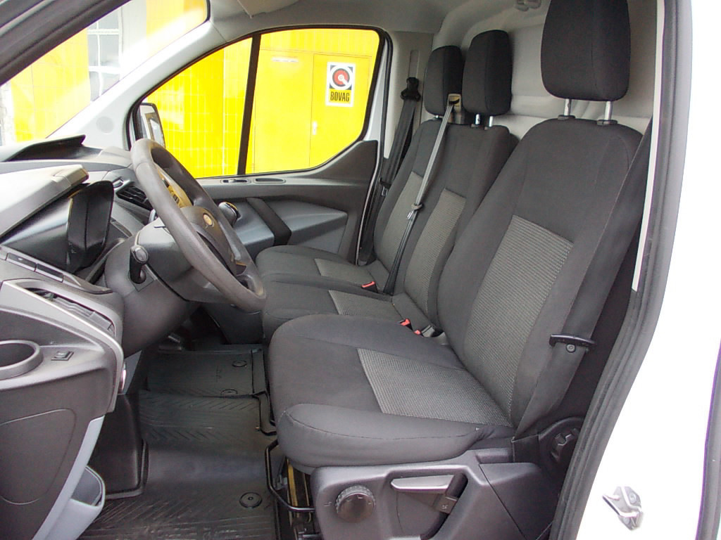 Ford Transit Custom 2.0 tdci airco, schuifdeur, 3-zits, trekhaak