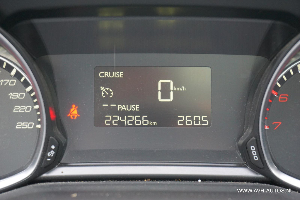 Peugeot 308 sw 1.2 puretech blue lease premium