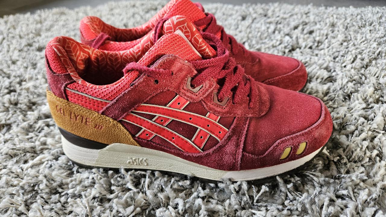 ASICS Gel-Lyte III maat 39