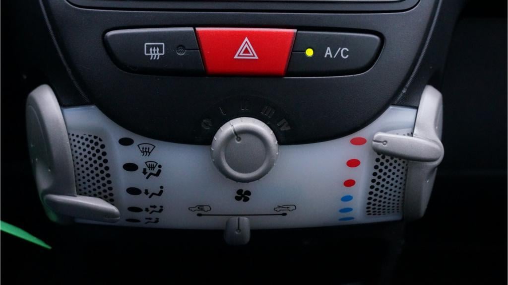 Peugeot 107 1.0 envy rijklaar incl garantie