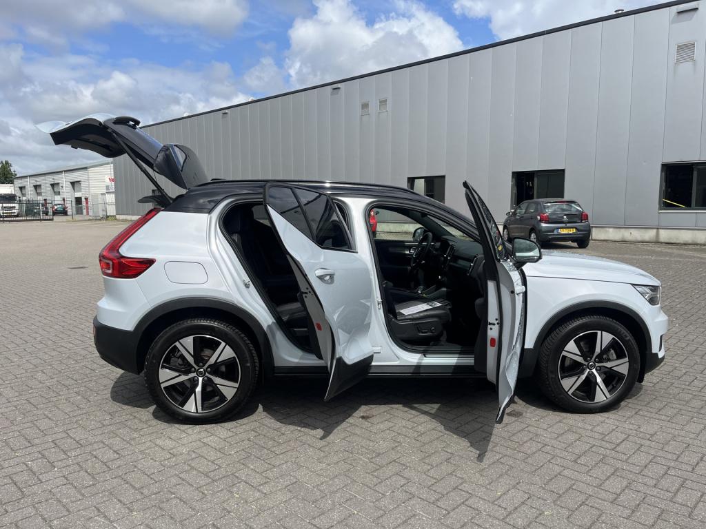 Volvo XC40 1.5 t4 recharge r-design 210 pk panorama