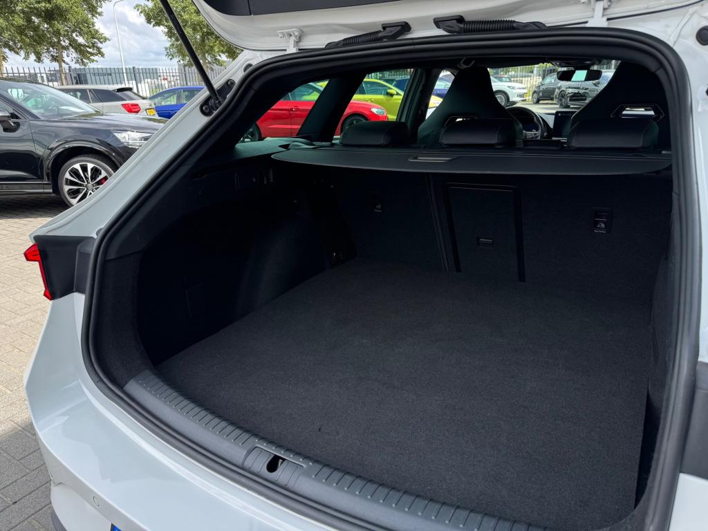 Cupra Leon Sportstourer 1.4 e-hybrid vz copper edition * full link * camera