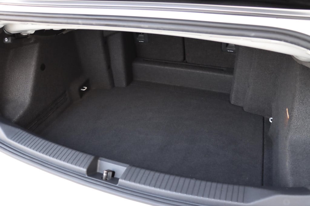 Volkswagen T-roc cabrio 1.5 tsi r-line 150pk dsg7