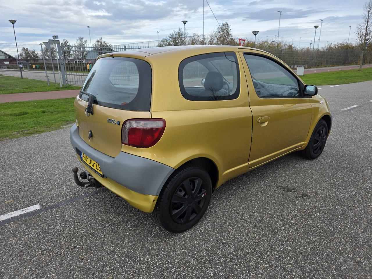 Toyota Yaris 1.0-16V VVT-i Terra met Trekhaak!