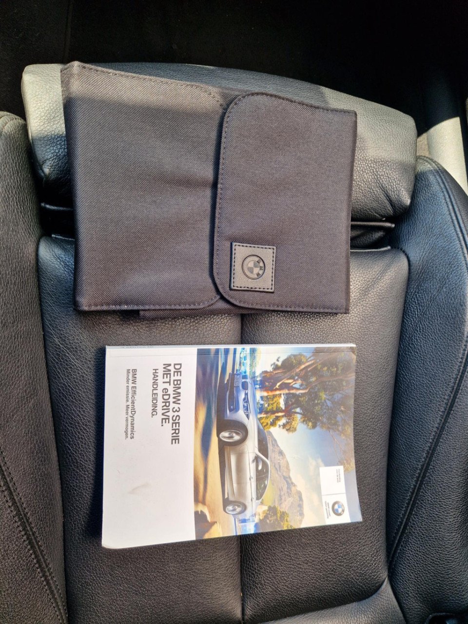 BMW 3-serie 330e centennial high executive
