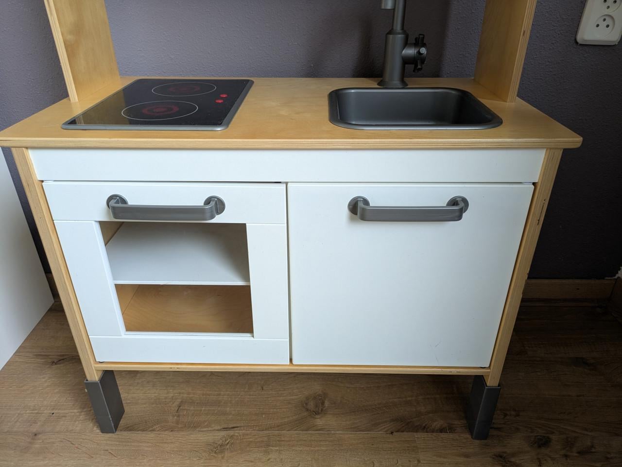 Ikea Duktig Speelkeuken met Houten en Kunststof Accessoires