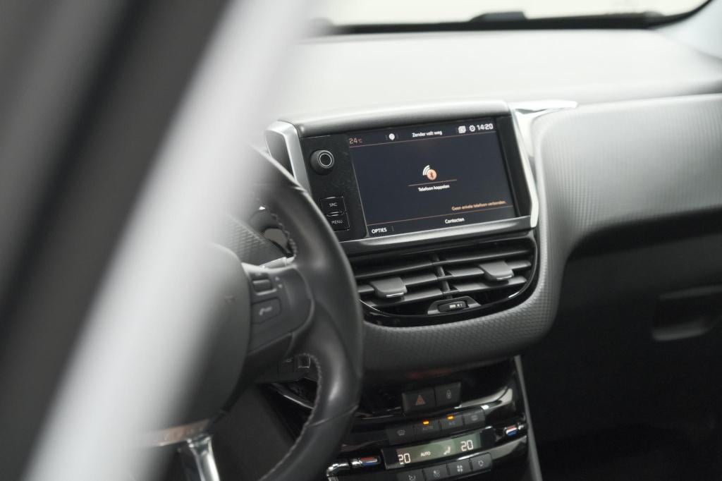 Peugeot 2008 puretech 110 allure | unieke kleur! | trekhaak | camera | appl