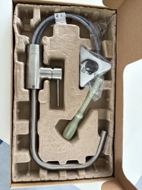 Gloednieuwe IKEA Älmaren keukenkraan