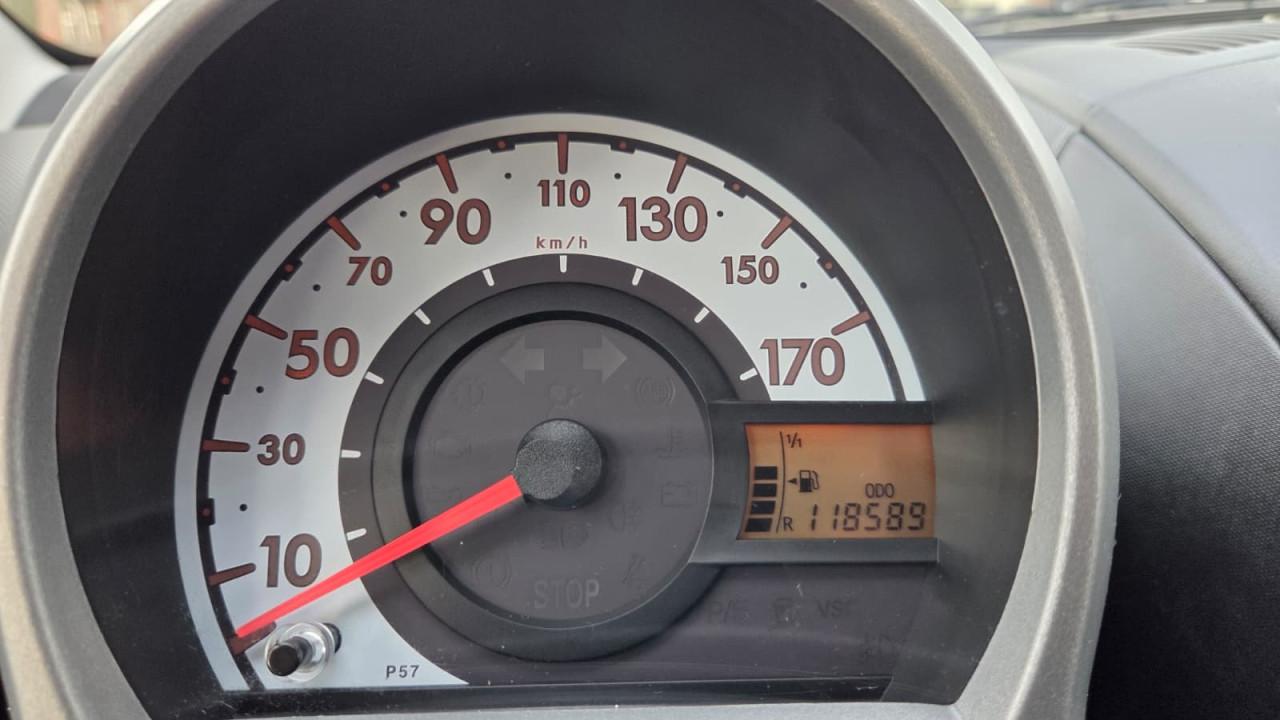 Toyota Aygo uit 2012  | 118.542KM + NAP | 5-Deurs | APK 03-2027 | IZGST.