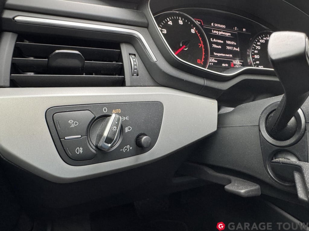 Audi A4 limousine 35 tfsi design pro line