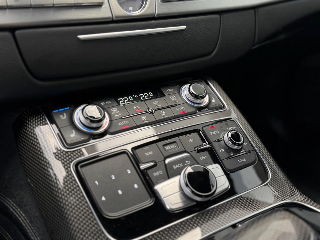 Audi A8 4.0 tfsi s8 quattro *700pk! *abt* keramisch * nachtzicht * massage