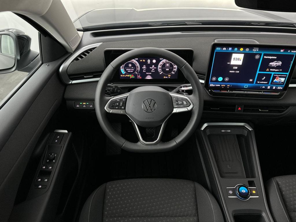 Volkswagen T-roc 1.5 etsi life first edition
