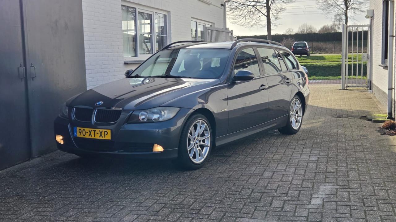 320i High Executive | 183.556 | Climat Control  Panoramadak | Stoelverwarm