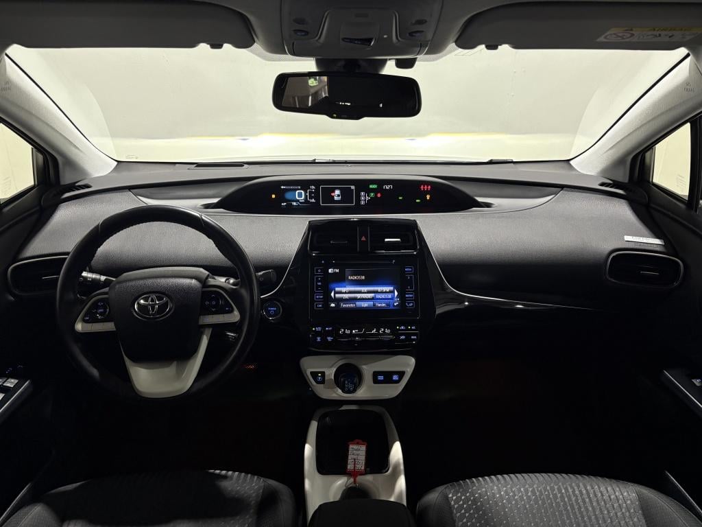 Toyota Prius 1.8 first edition | camera | bsm | pdc |