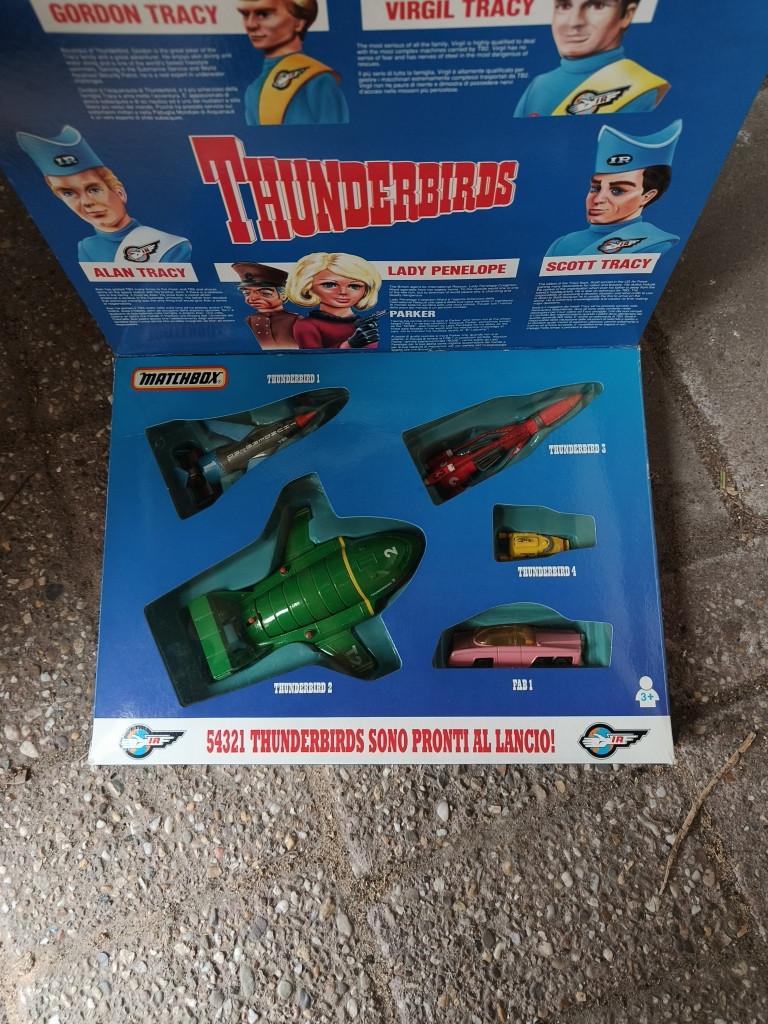 Matchbox thunderbirds set, gebruikt in goede staat