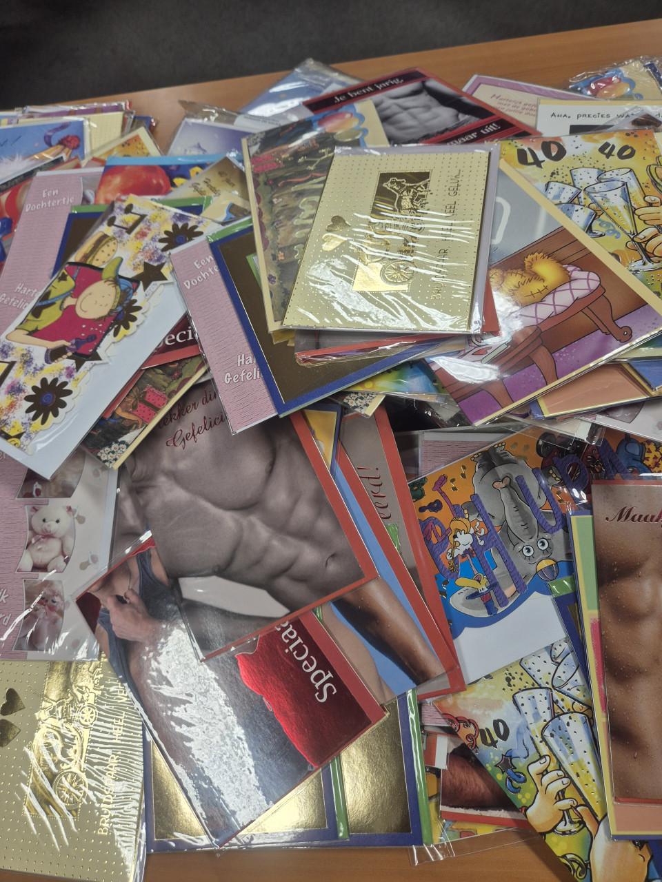 600 wenskaarten assorti