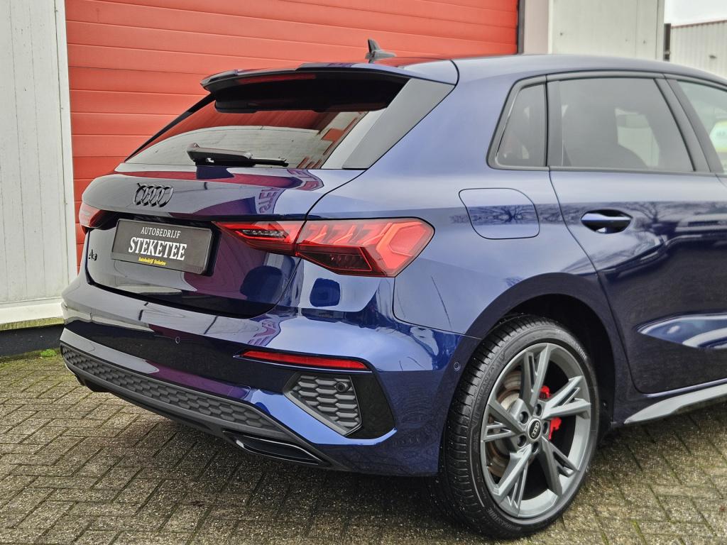Audi A3 sportback 45 tfsi e s-line competition | b/o | memory