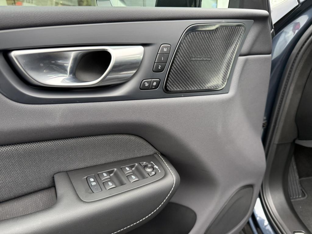 Volvo XC60 t6 398pk recharge ultra dark| panodak| 360camera| adap.cruise| a