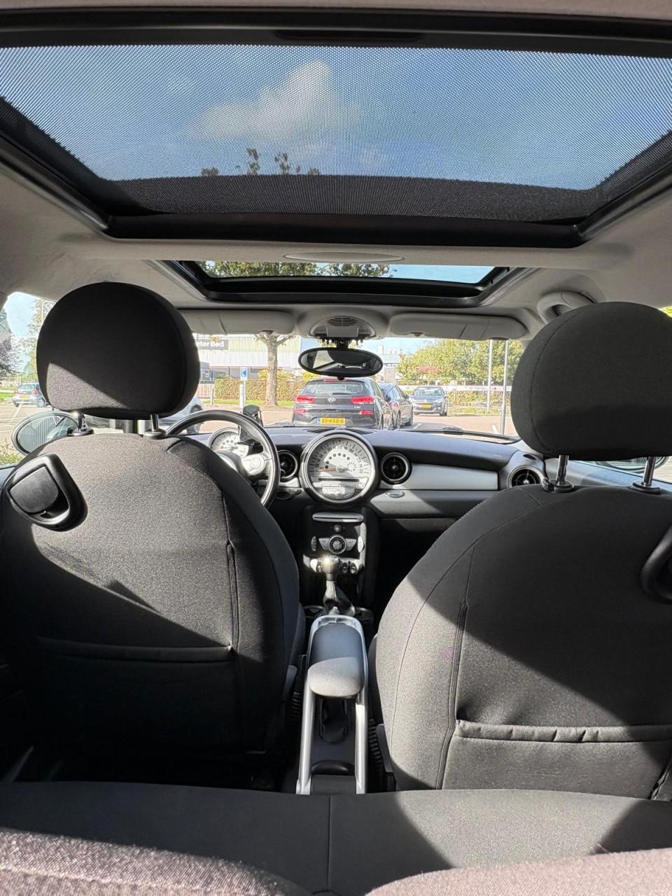Prachtige Mini One*2010*Pano*Airco*157000km