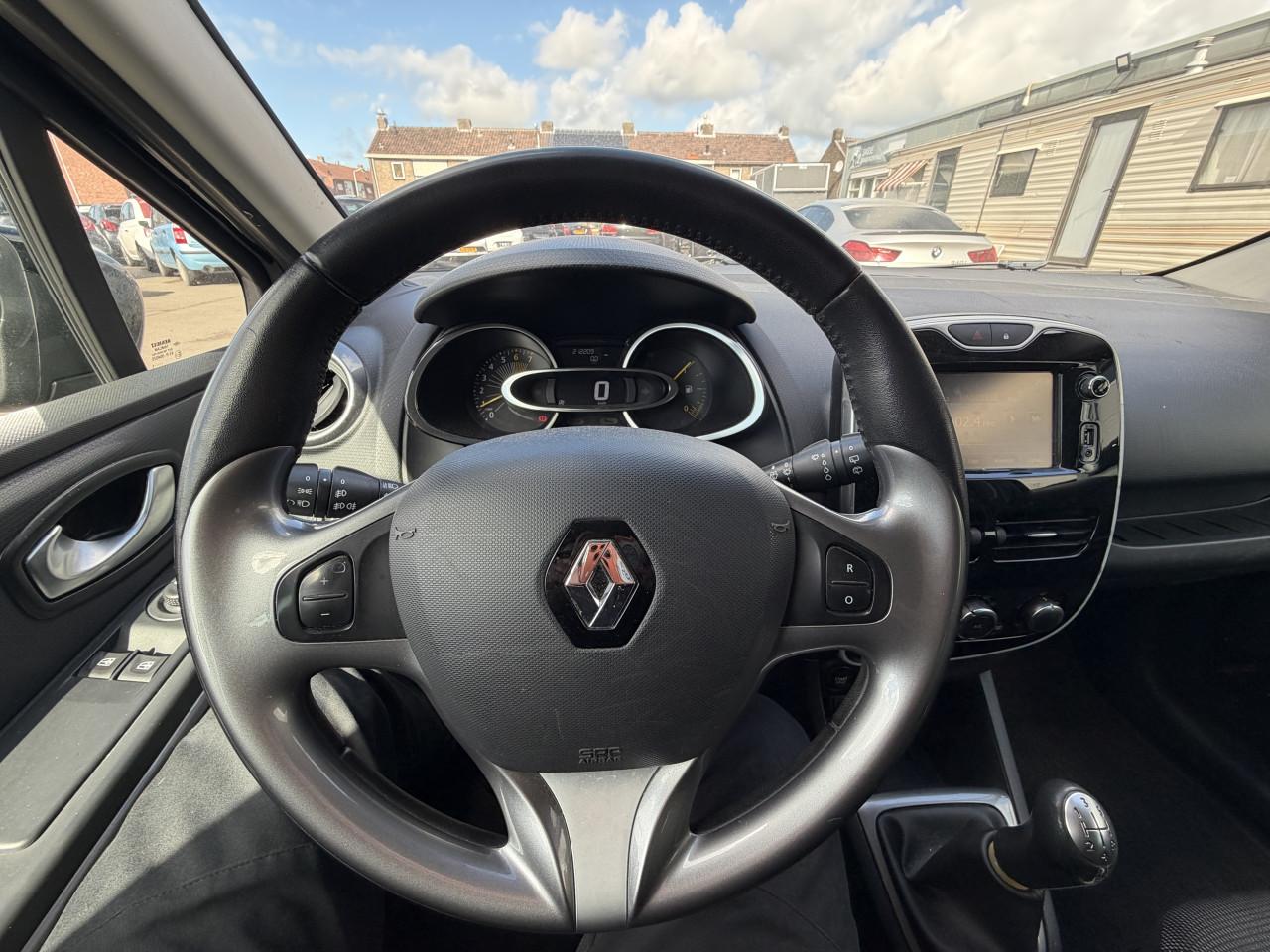 Renault Clio Estate 0.9 TCe Night&Day 5 stationwagen AIRCO NAP ! ! !