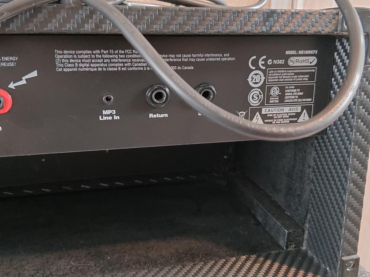 Complete Marshall MG100HCFX versterker