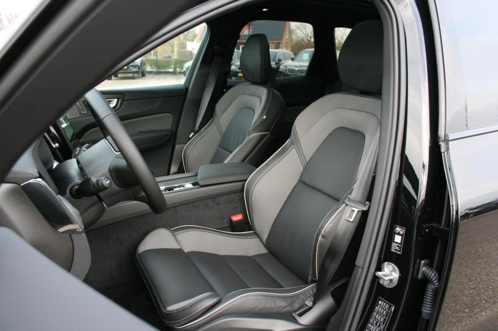 Volvo XC60 2.0 t6 plug-in hybrid awd plus black edition / nieuw / model 202