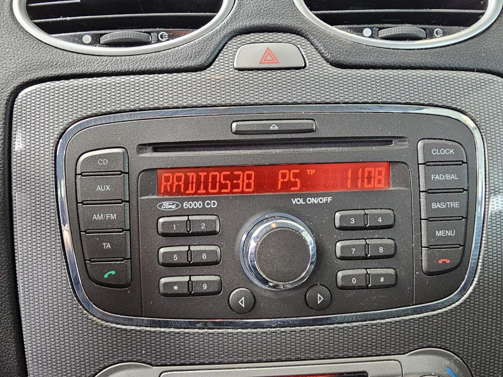 Ford Focus wagon 1.8 titanium flexi fuel