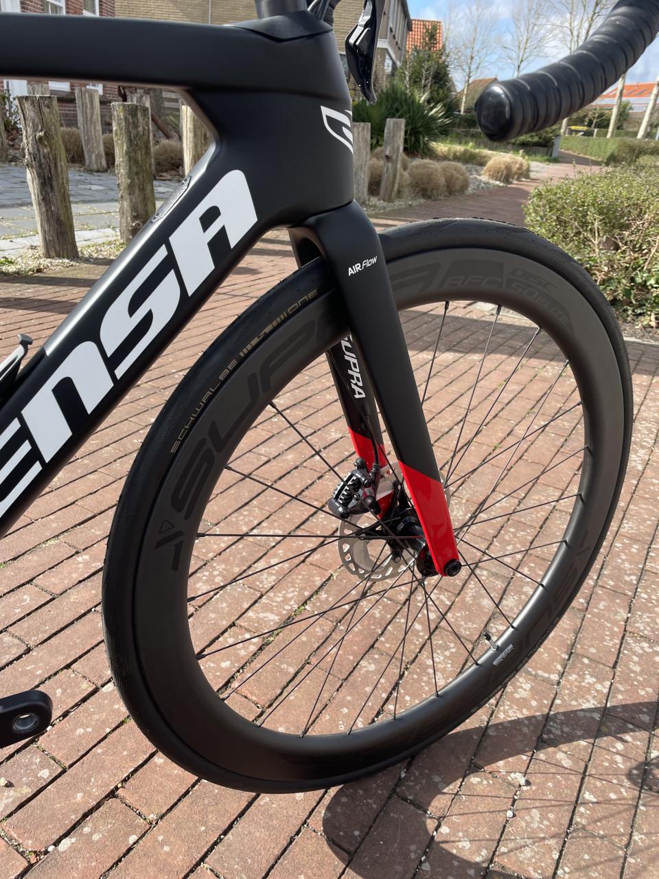 Sensa Giulia Evo Carbon Ultegra DI2 Racefiets zo goed als nieuw !!